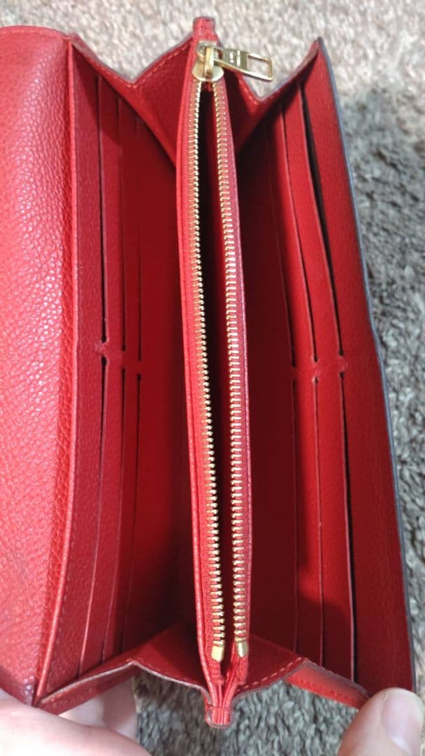 ヴィトン アンプラント ポルトフォイユ サラ