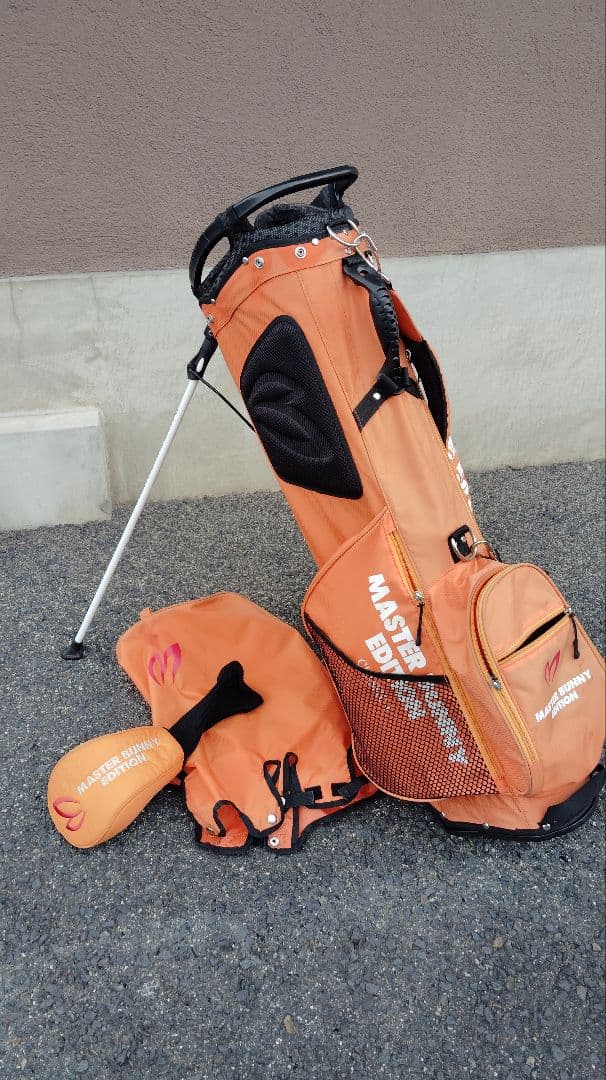 MASTER BUNNY EDITION 　軽量スタンドキャディバッグ　格安！