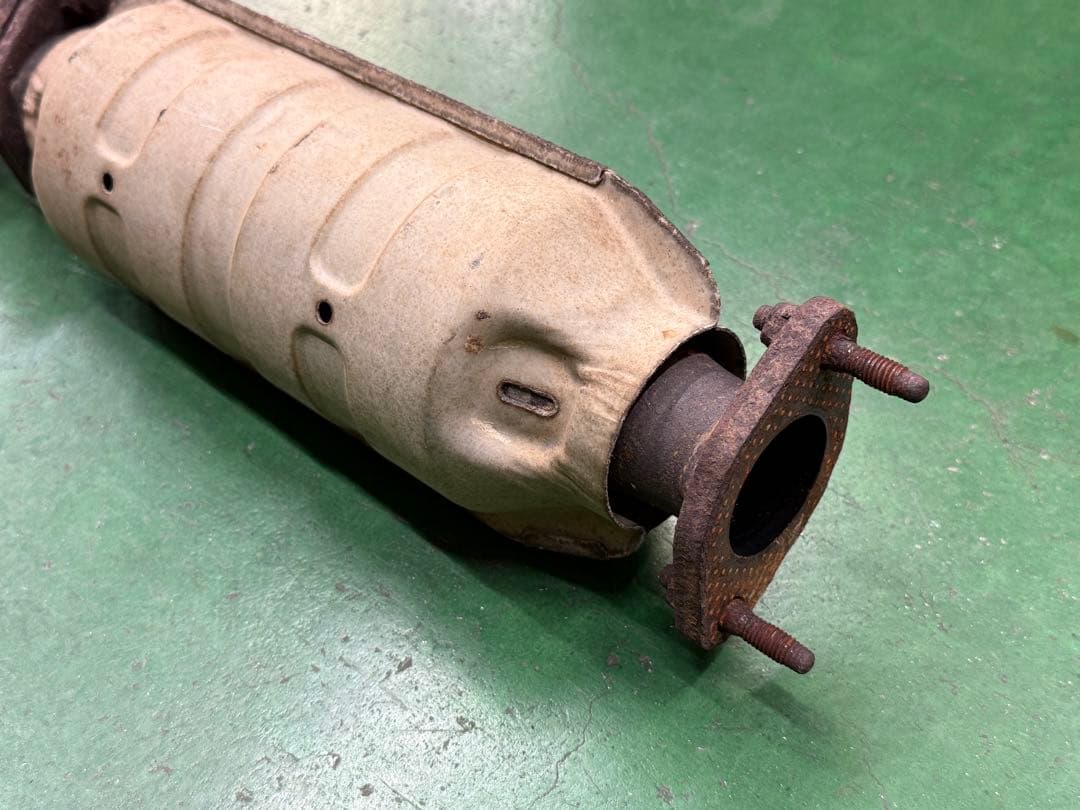 パジェロミニ　フロントパイプ　触媒