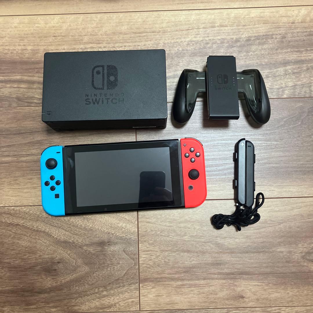 ひ*り様 Nintendo Switch 青/赤 本体 ドック付き