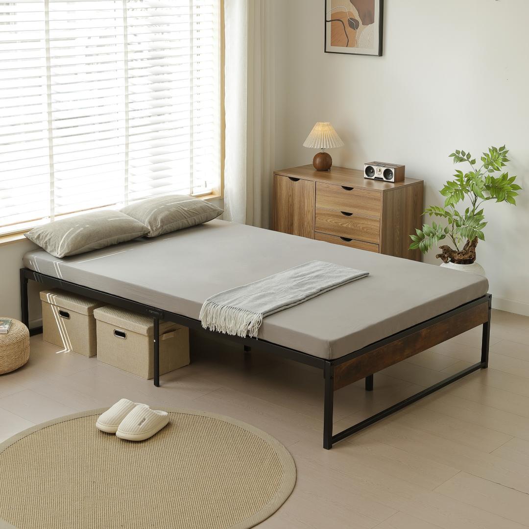 お得SALE！ベッドフレーム木製 パイプフレーム 【セミダブル SD】BLACK