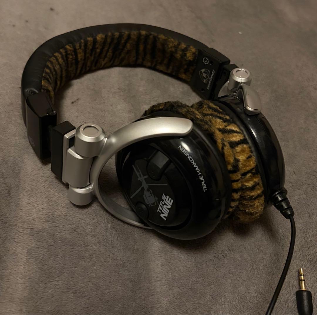 希少 Skullcandy(スカルキャンディー) 有線ヘッドホン 豹柄 ドクロ