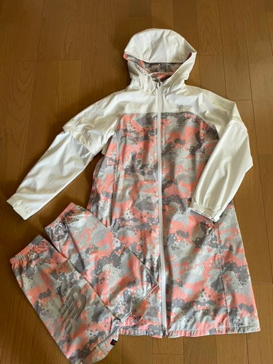 ニューバランス　レインウェアセット　レディース
