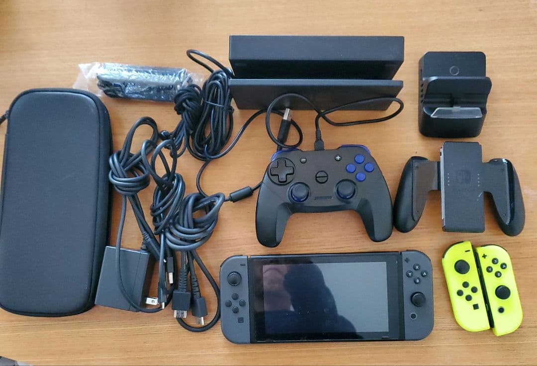 【中古】Nintendo Switch 本体セット（箱無し）