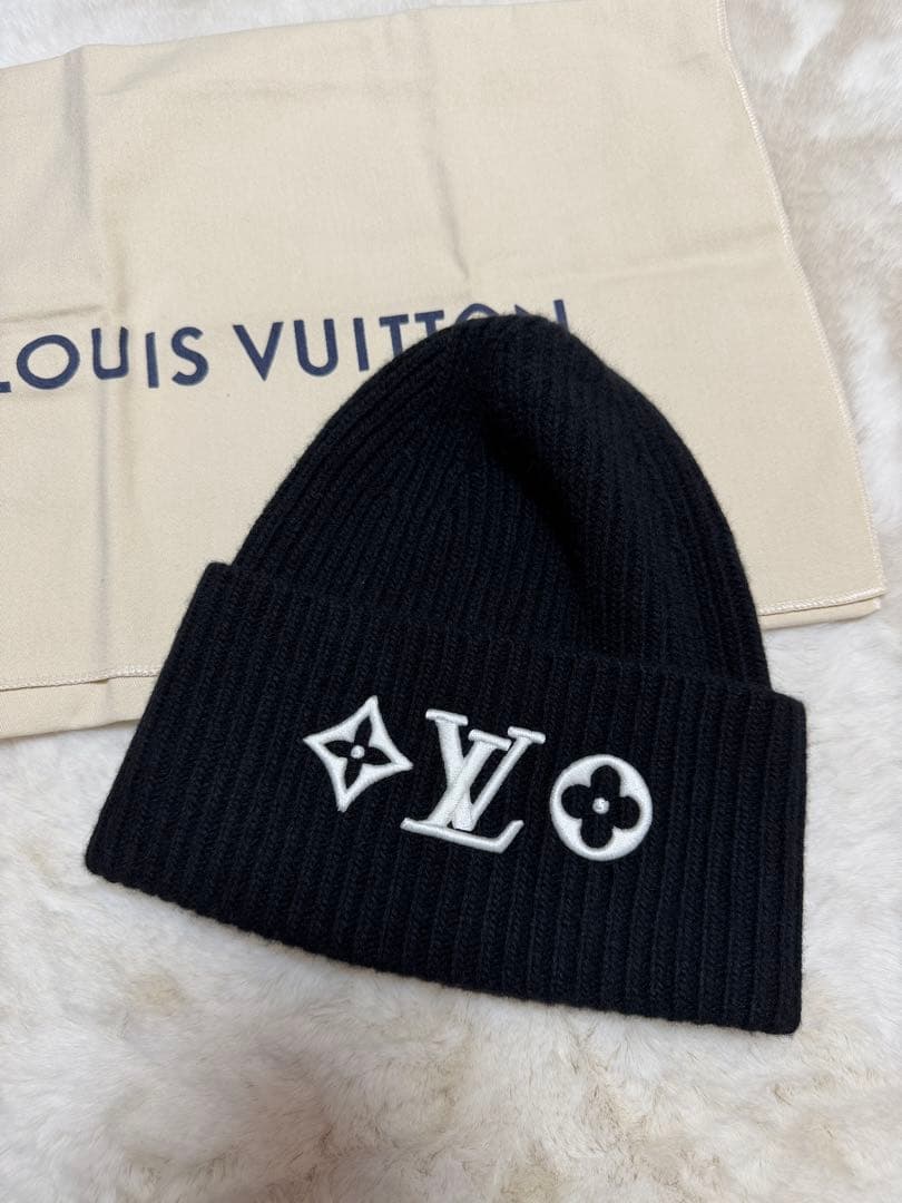 LOUIS VUITTON ブラックニット帽