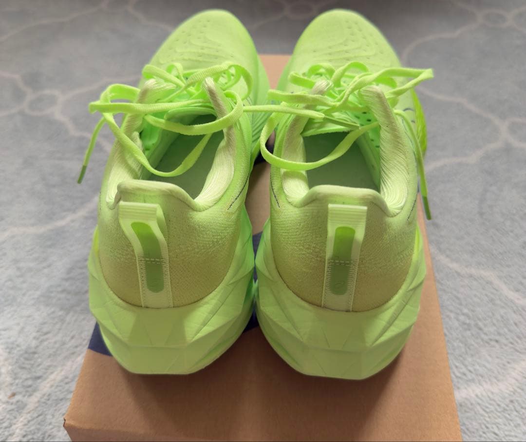 アシックス NOVABLAST4/ノヴァブラスト4 26.5cm